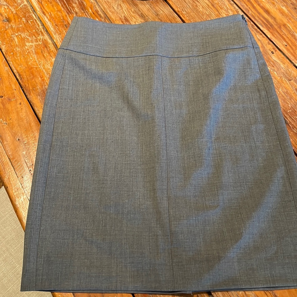 #33 Theory Pencil skirt